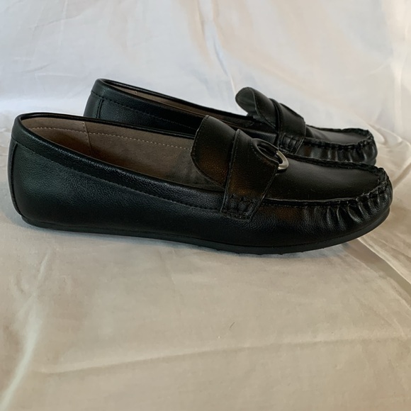 Aerosoles Black Faux Leather Loafers - Picture 2 of 5
